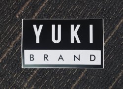 画像1: YUKI BRAND ロゴステッカー (中）